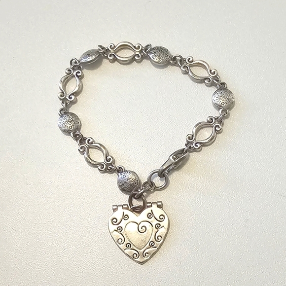 Brighton Heart Charm Bracelet Silver tone 6.5" - Picture 1 of 2